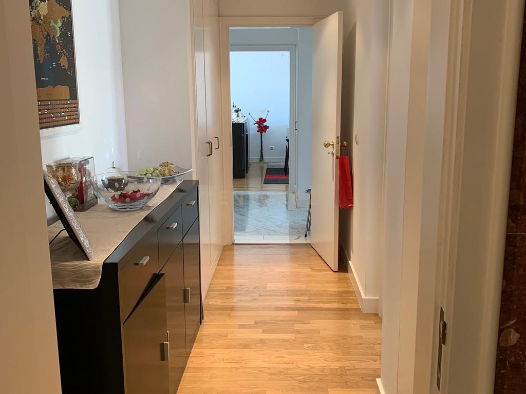 Apartamento T2 com Varanda e Garagem  - Image 2